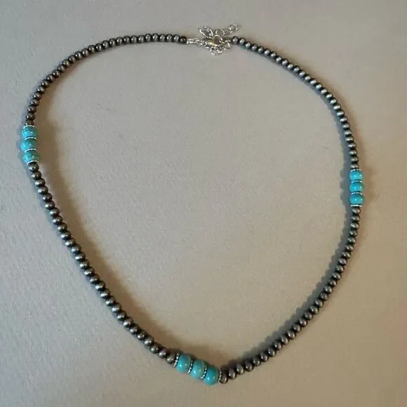 Elegant Silver and Turquoise Beaded Necklace A1495 - Picture 2 of 3